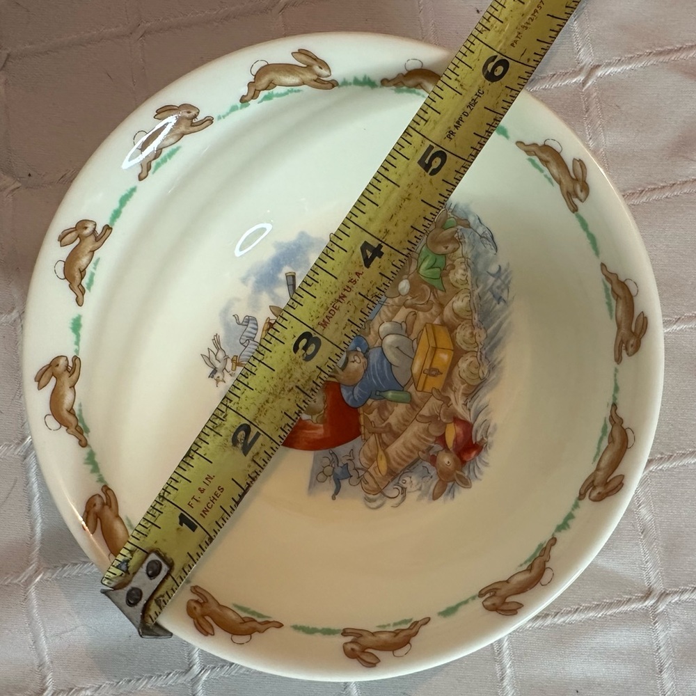 Royal Doulton Bunnykins Child’s Bowl Dish English Fine Bone China - Picture 5 of 5